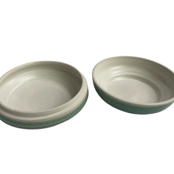 VTG Paul Pfrehm Signed Dish Jar Lidded Green Pottery Stoneware
Dated 2001 - Picture 4 of 12